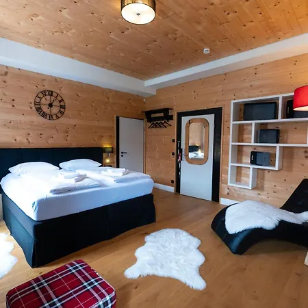 Design Alpenliebe - - - - Boutique-flair - - - - Hotel 2*