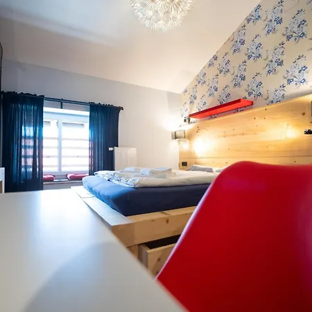 Design Alpenliebe - - - - Boutique-flair - - - - 2*