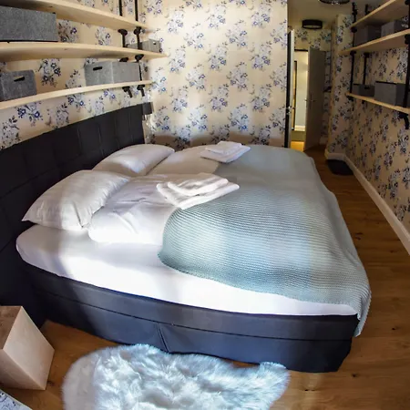 Design Alpenliebe - - - - Boutique-flair - - - - 5*