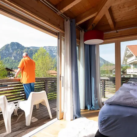 Design Alpenliebe - - - - Boutique-flair - - - - Hotel 2*